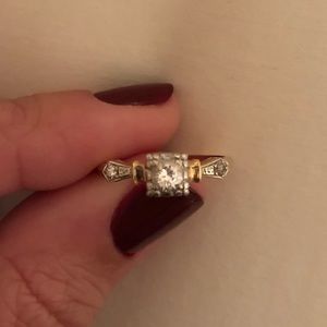 Gold engagement ring